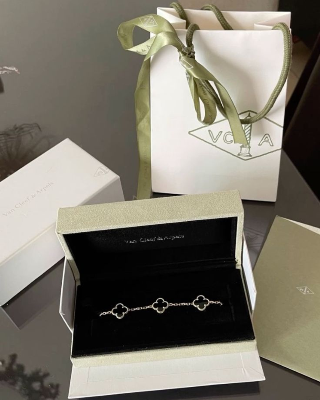 Van cleef arpels alhambra